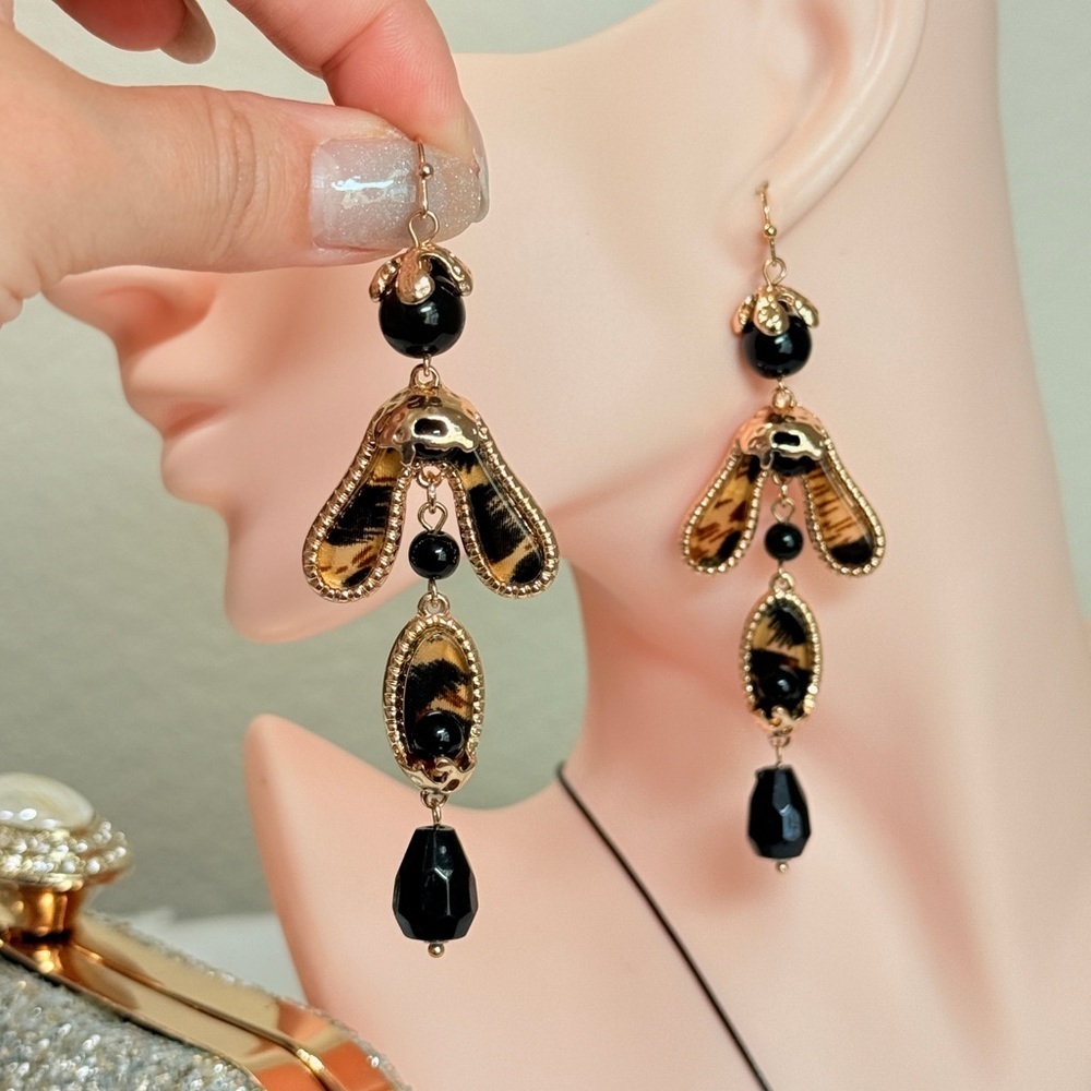 Elegant Gold and Black Dangle Earrings - Picture 4 of 7